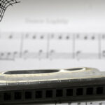 Play harmonica, the easiest instrument to pick up!